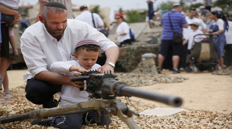 كيان متطرف| قراء "جيروزاليم بوست": حرب غزة مقدمة لحريق عالمي بين المسلمين واليهوديين والمسيحيين